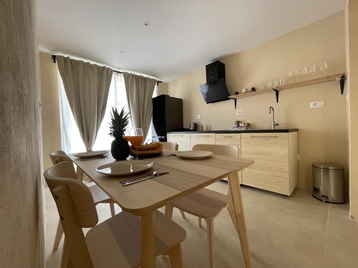 Cozy Apartment Matijas With Private Parking And Terrace 斯普利特 外观 照片