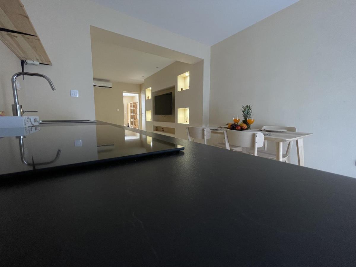 Cozy Apartment Matijas With Private Parking And Terrace 斯普利特 外观 照片