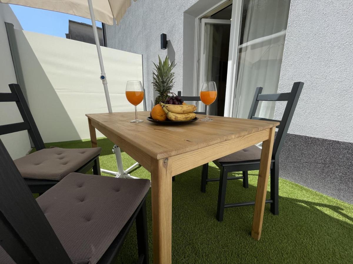 Cozy Apartment Matijas With Private Parking And Terrace 斯普利特 外观 照片